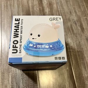 UFO WHALE water toy. NIB